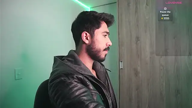 dam0n fr0st online show from December 26, 7:03 am