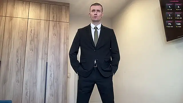 cute mark online show from March 5, 6:20 am