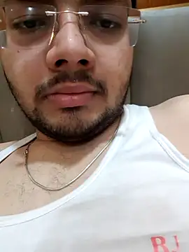 Snapshot of SWEETBOYJI chatting on March 10, 5:50 pm SWEETBOYJI online show from March 10, 5:50 pm