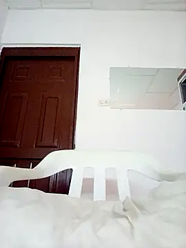 GilberMxx online show from November 28, 1:13 pm