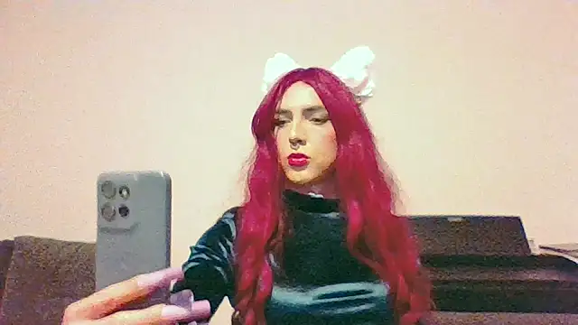 Tina Aquila online show from October 31, 9:51 pm