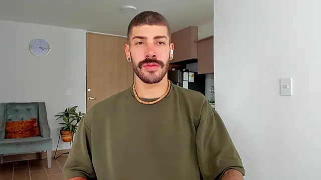 Guyinthemountain online show from January 6, 12:46 pm