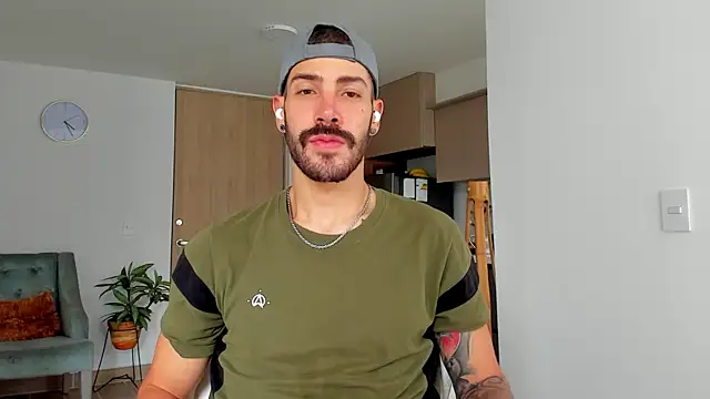 Guyinthemountain online show from January 8, 12:37 pm