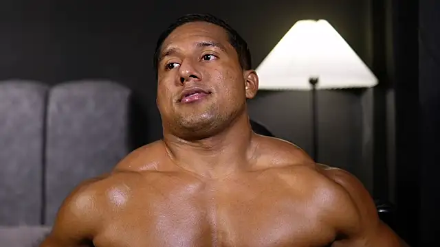 CallumMuscle online show from December 2, 2:03 am