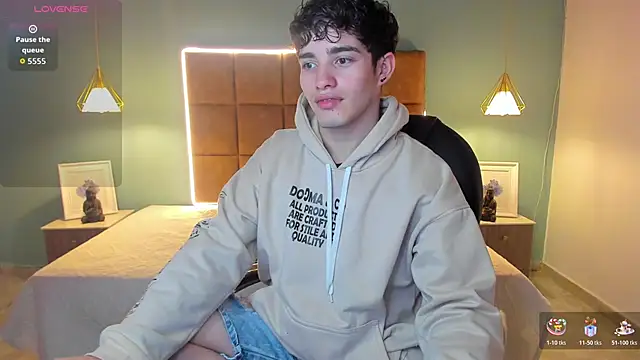 AlejooTwink online show from November 10, 3:00 am