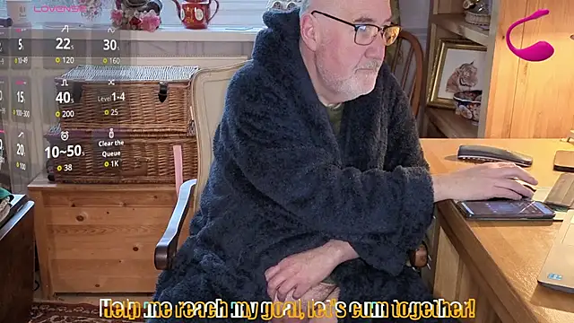 Adamdaddybear online show from February 8, 8:31 am