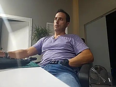 Lucas   81 online show from October 30, 7:59 pm