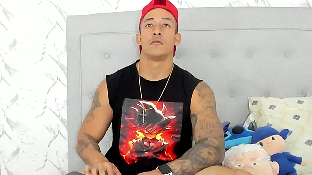 luigiferrara online show from December 29, 10:57 pm