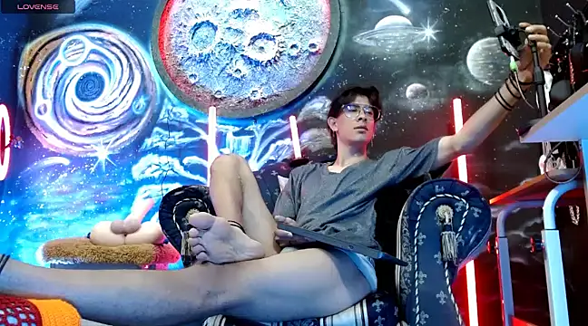 Yedrix online show from February 25, 2:03 am