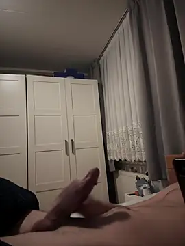 youssef00711 online show from March 4, 7:22 pm