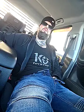 Beardedtattood online show from December 4, 3:08 pm