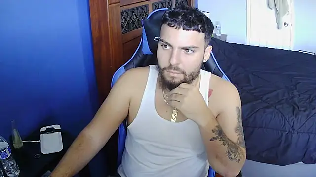 Snapshot of MasterKvn chatting on March 13, 6:12 pm MasterKvn online show from March 13, 6:12 pm