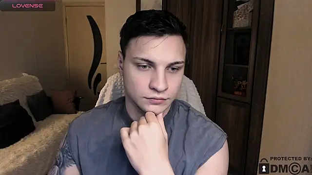 handsome guy01 online show from November 15, 6:54 pm