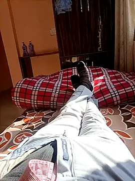 RRahullove69 online show from December 17, 8:10 am