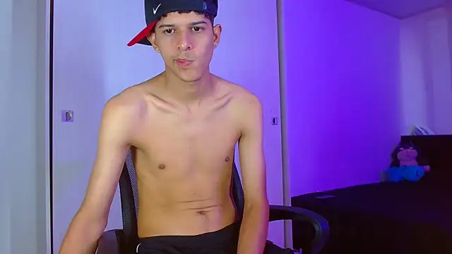 LiamGadiell online show from January 7, 1:32 pm