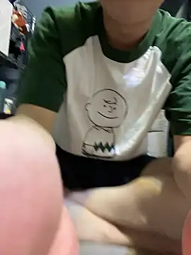 Snapshot of tuki_fu chatting on October 31, 1:25 pm tuki fu online show from October 31, 1:25 pm