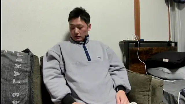 Snapshot of tuki_fu chatting on February 4, 1:16 pm tuki fu online show from February 4, 1:16 pm