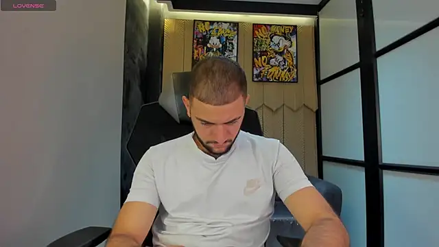 MaximusDick1  online show from February 17, 12:26 pm