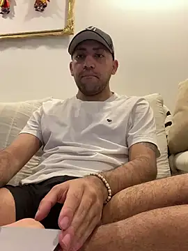 JuanZapata33 online show from February 6, 11:04 pm