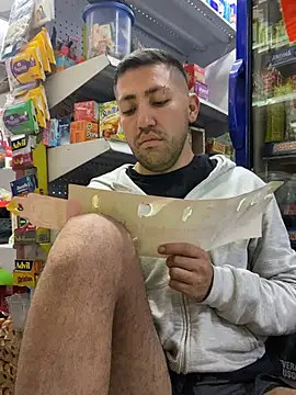 JuanZapata33 online show from February 25, 11:06 pm