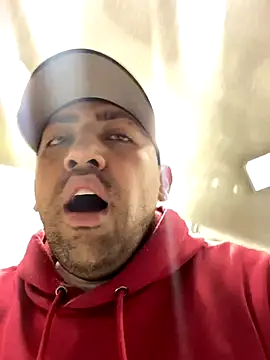 JuanZapata33 online show from October 4, 11:09 pm