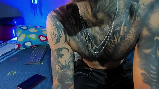 Travistanner 28 online show from September 16, 4:41 pm