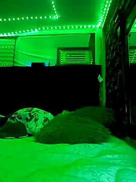 christphor online show from December 11, 4:09 am