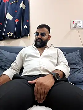 Fun Guuy online show from March 2, 3:28 am