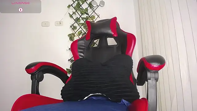 darkviper26 online show from March 24, 9:36 am