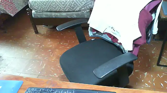 Snapshot of Roberto3102 chatting on March 22, 6:36 pm Roberto3102 online show from March 22, 6:36 pm