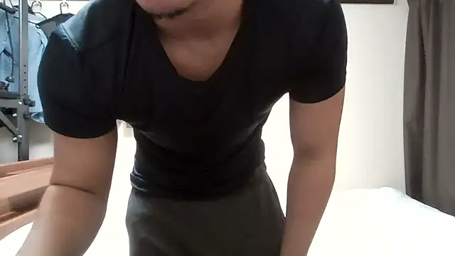 YU-KI00 online show from October 2, 2:59 am