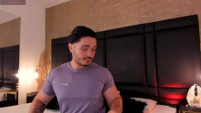 JossAckland online show from February 6, 8:17 pm