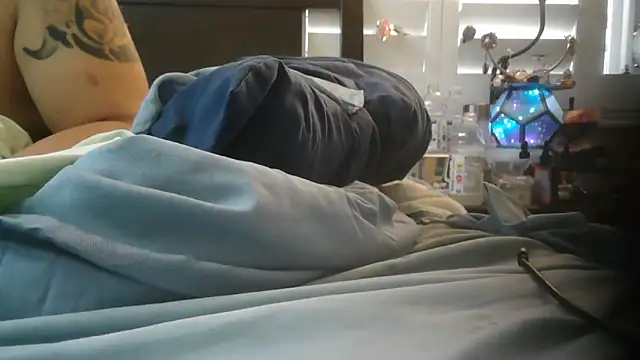 cloudyspun online show from November 30, 3:25 pm