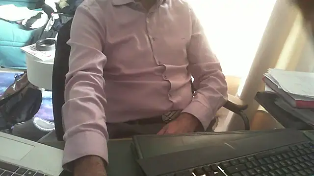 shyfrenchcock1 online show from November 13, 1:05 pm