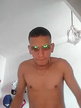 Y4NcA online show from October 2, 8:24 pm