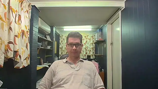 tilobinder online show from November 16, 2:19 pm