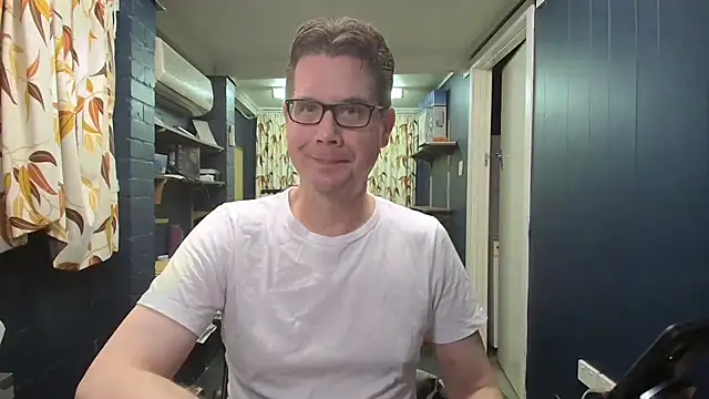 tilobinder online show from December 14, 12:01 pm