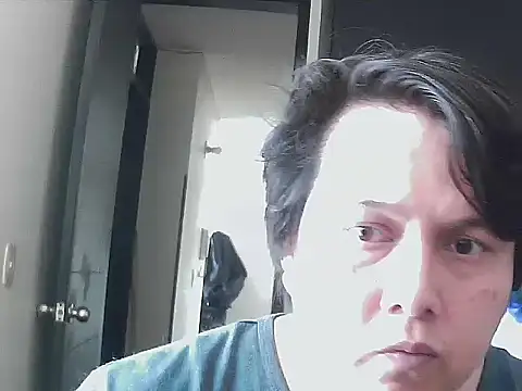Snapshot of aixs93 chatting on October 15, 4:47 pm aixs93 online show from October 15, 4:47 pm