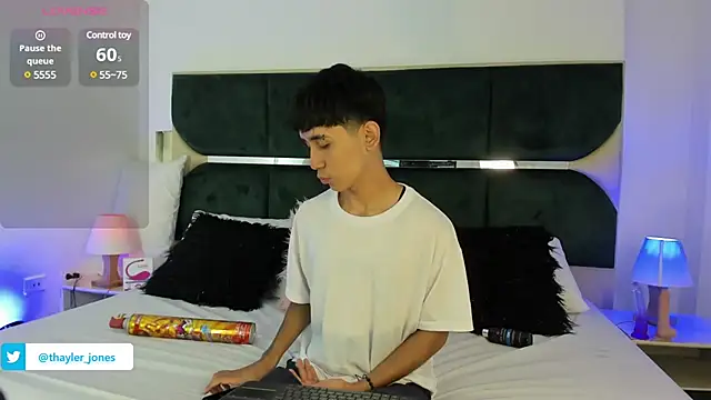 Thayler jones online show from January 11, 11:23 am