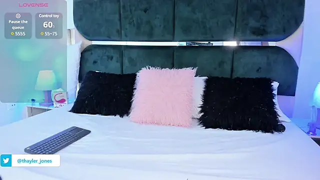 Thayler jones online show from January 13, 11:30 am