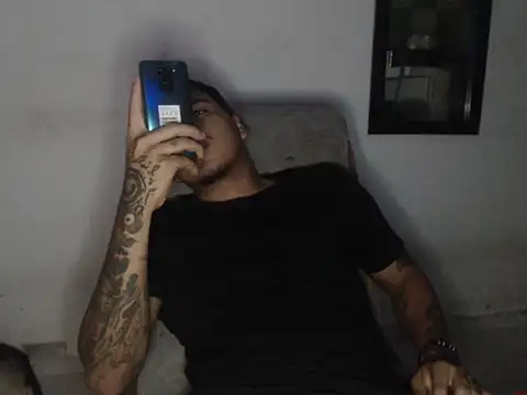 camiloacosta321 online show from October 14, 7:26 am