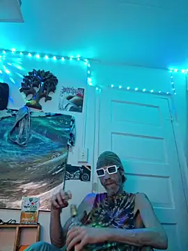 Undercover Pornstar online show from March 4, 11:23 pm