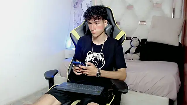 johnny cagee online show from January 14, 5:56 am