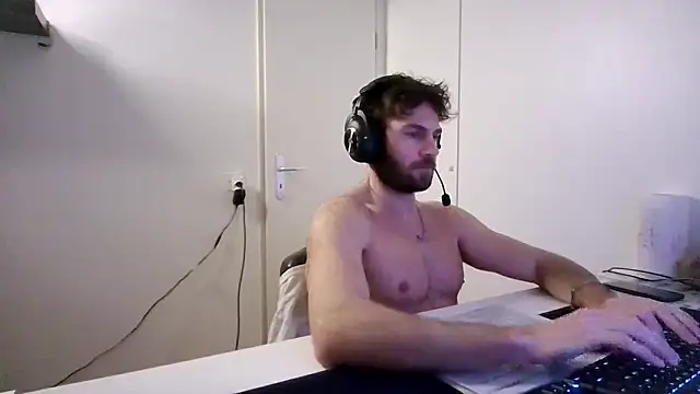 alpha-hunk online show from January 5, 5:27 pm