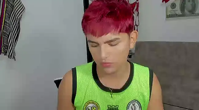 Snapshot of Lyam_ap chatting on December 27, 7:40 am Lyam ap online show from December 27, 7:40 am