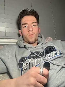 MikesWood21 online show from February 14, 1:02 am