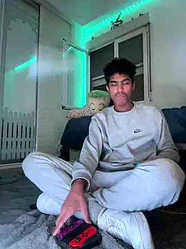 Ryan-hot online show from October 26, 12:12 am