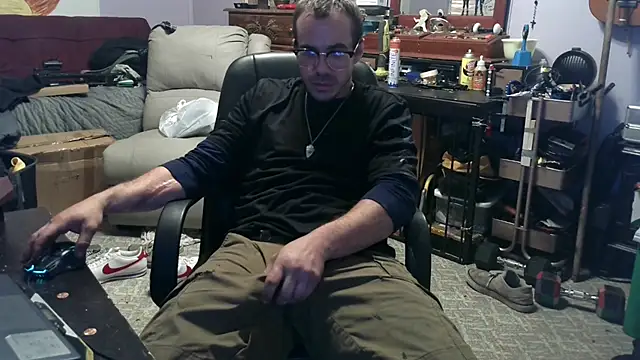 ScubaStevex online show from November 2, 4:22 pm