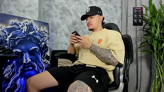 boyc022  online show from November 9, 1:04 pm