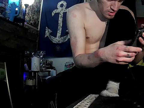 ATwinkie online show from February 1, 2:54 am